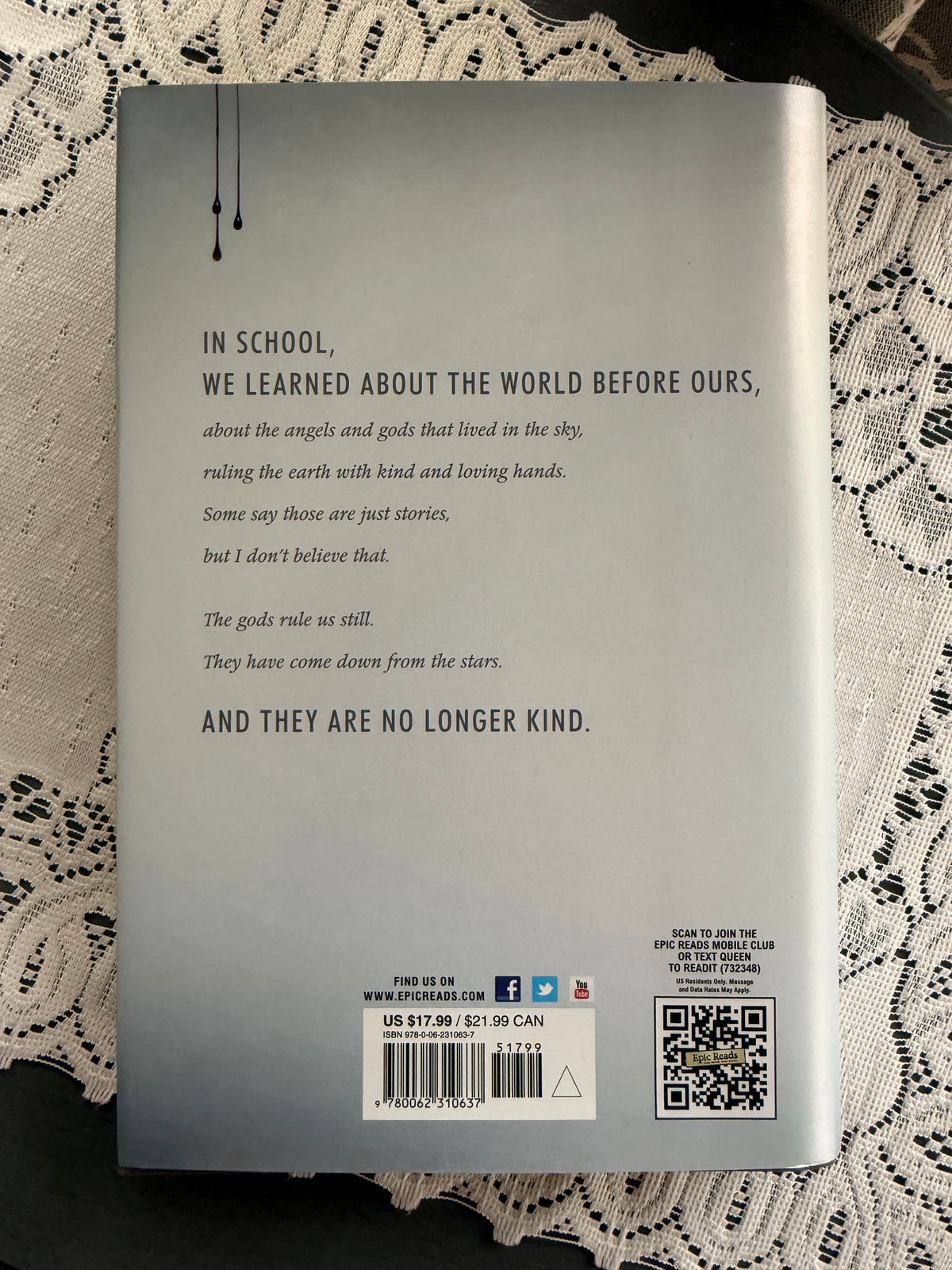 Red Queen — Victoria Aveyard | Hardcover