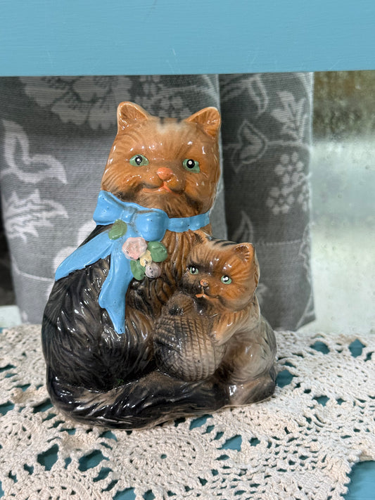 Vintage 1995 McCrory Cat & Kitten Ceramic Figurine – Blue Bow