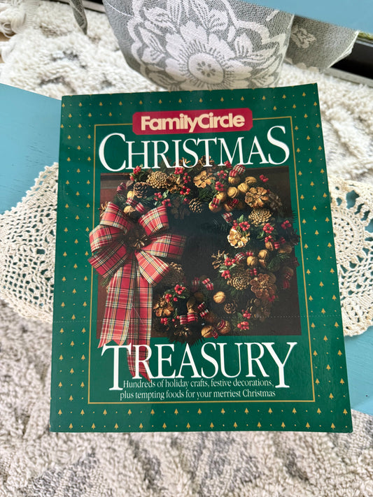 FamilyCircle Christmas Treasury — Family Circle | Vintage Hardcover